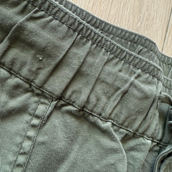 Tentree TENCEL Lyocell Olive Green Casual Shorts Women’s Size Medium - Picture 10 of 10